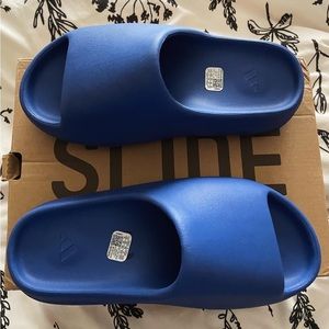 Men’s Size 10 Azure Yeezy Adidas Blue Slides